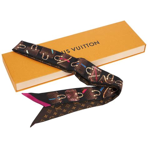 twilly louis vuitton|louis vuitton neck scarf.